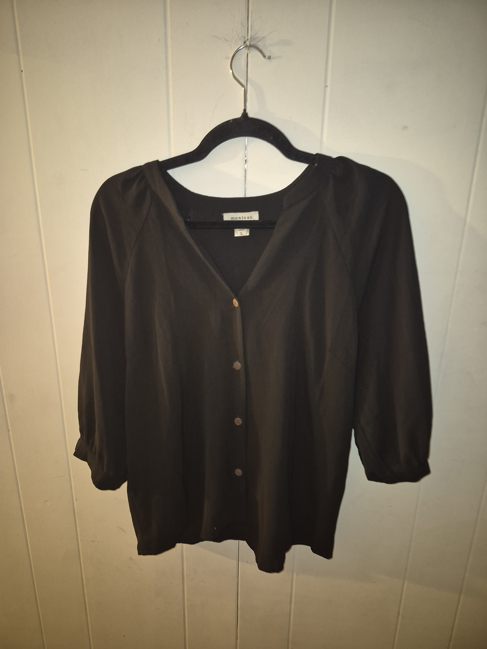 Monteau Black Button-Front V-Neck Cardigan